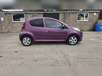 Used Peugeot 107 2013 for sale - 79042337: Photo