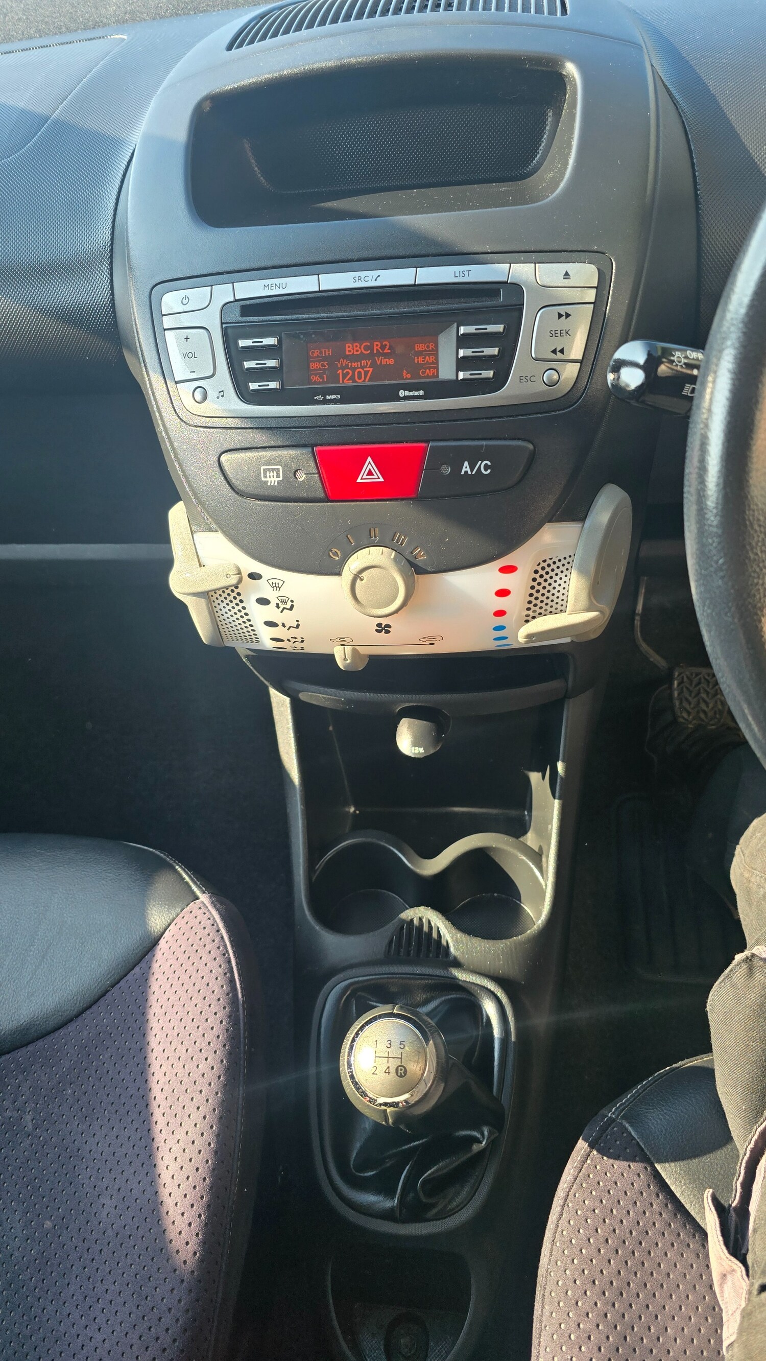Used Toyota AYGO 2012 for sale - 77749427: Photo 26