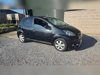 Used Toyota AYGO 2013 for sale - 77749436: Photo