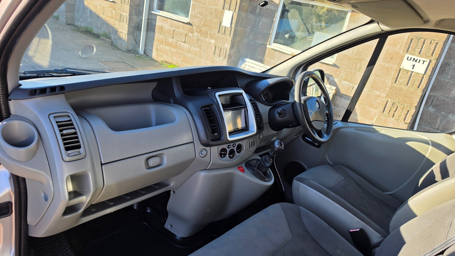 Used Vauxhall Vivaro 2011 for sale - 77851846: Photo 11