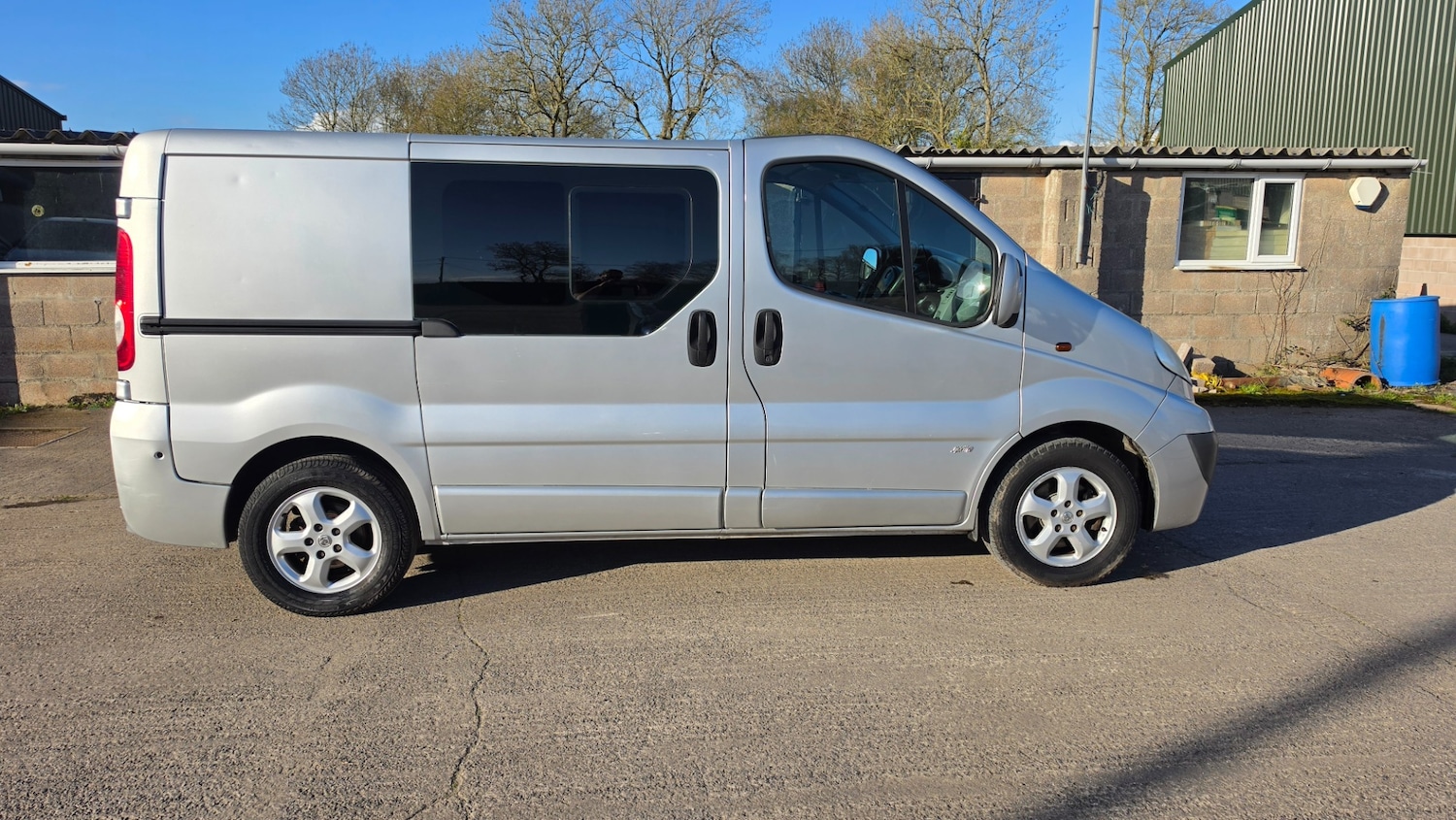 Used Vauxhall Vivaro 2011 for sale - 77851846: Photo 2