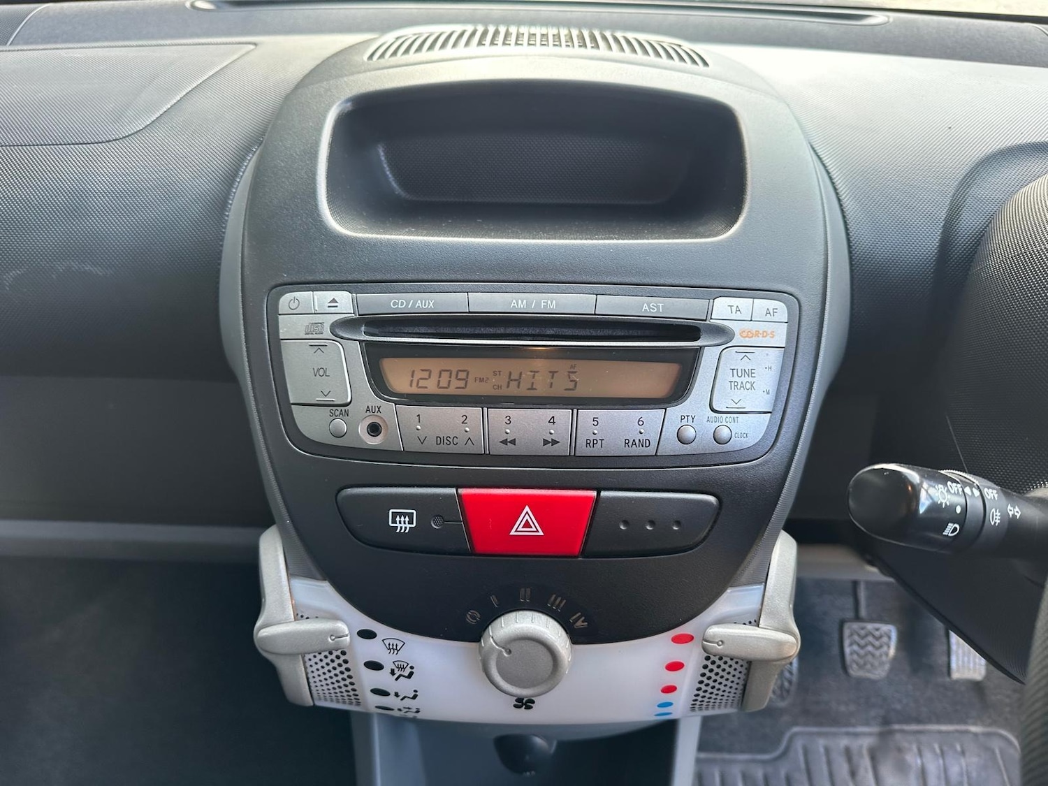 Used Peugeot 107 2011 for sale - 77436362: Photo 16