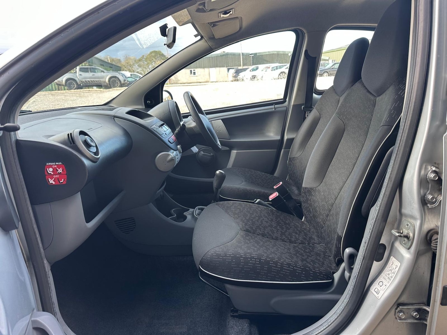 Used Peugeot 107 2011 for sale - 77436362: Photo 19