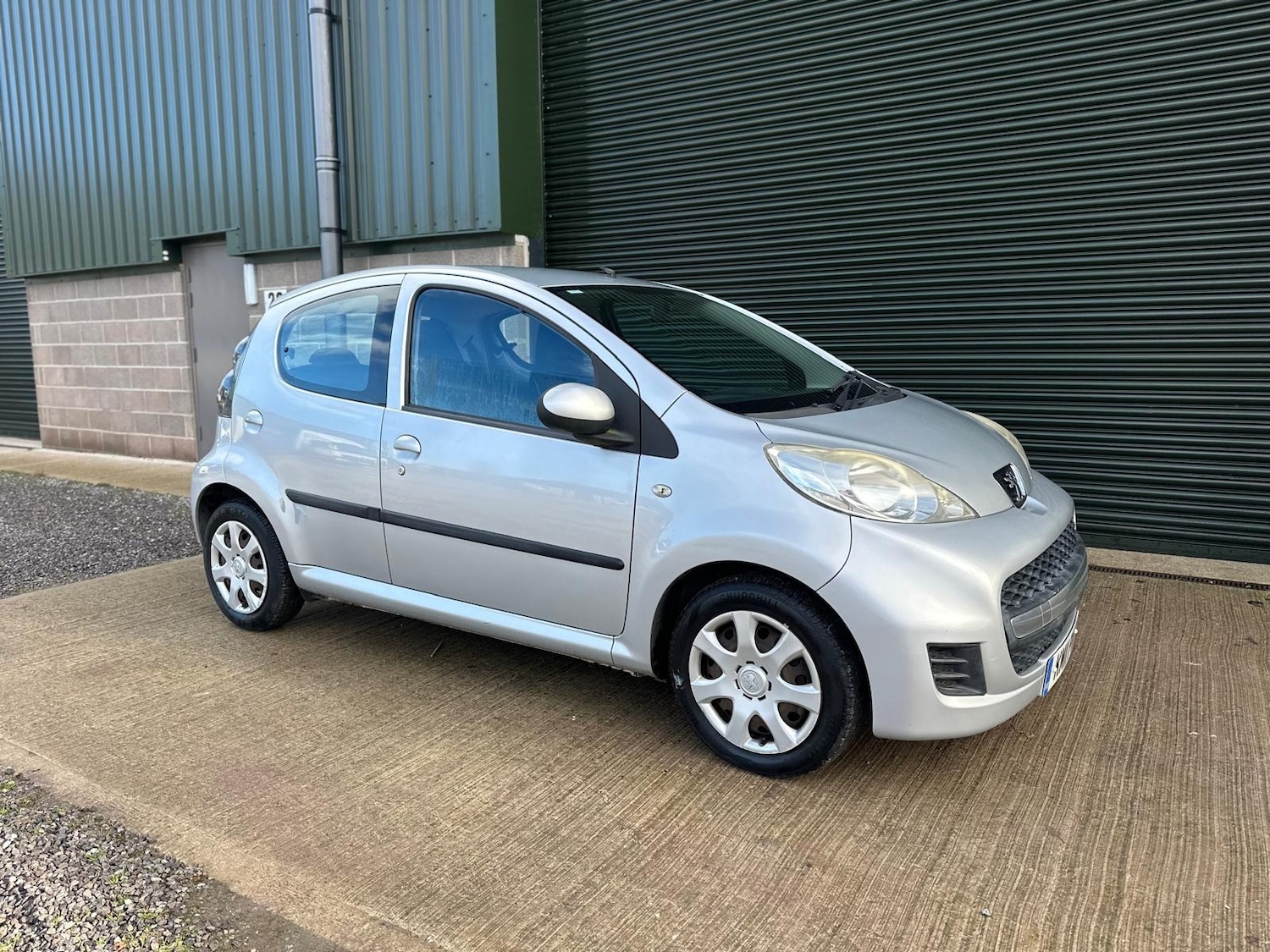 Used Peugeot 107 2011 for sale - 77436362: Photo 5