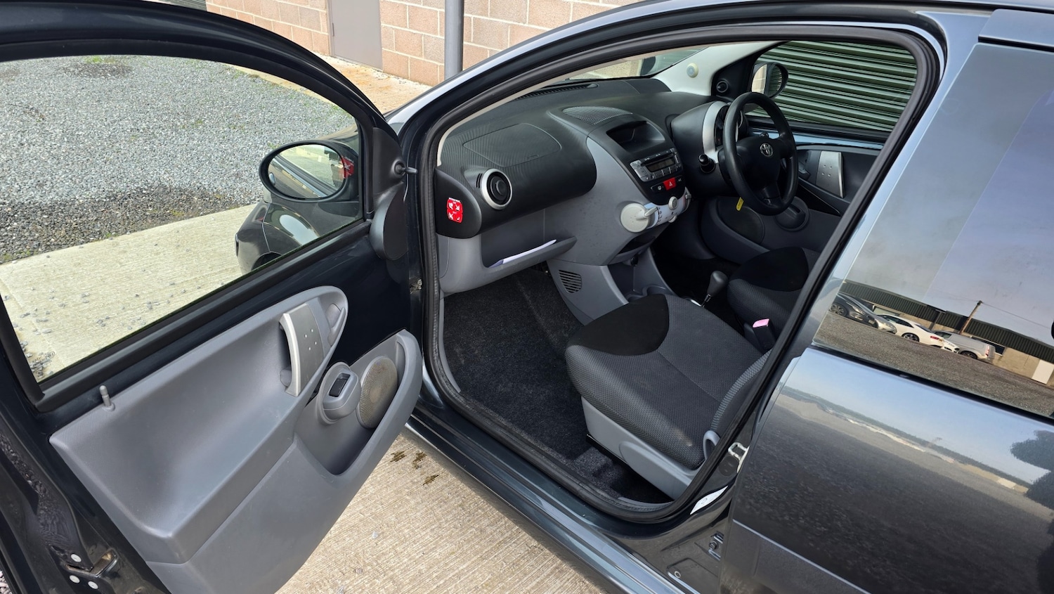 Used Toyota AYGO 2008 for sale - 77467122: Photo 28