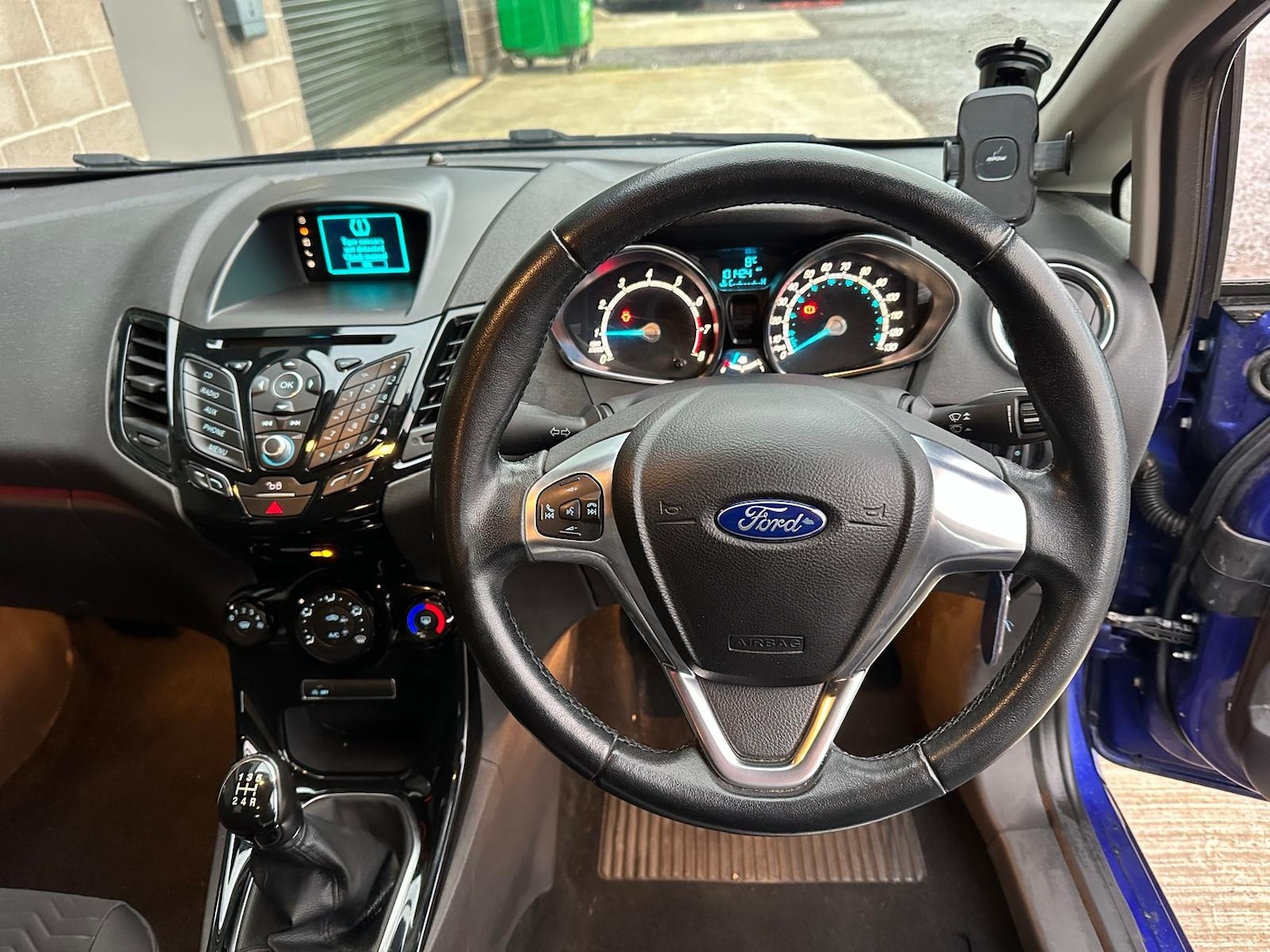 Used Ford Fiesta 2015 for sale - 77466117: Photo 25