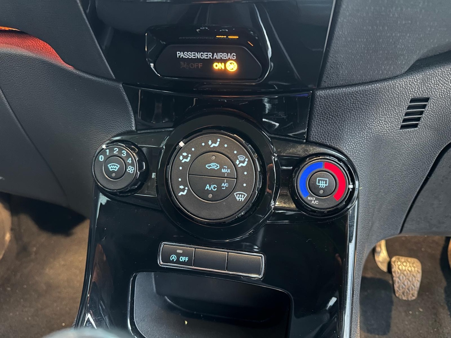 Used Ford Fiesta 2015 for sale - 77466117: Photo 29