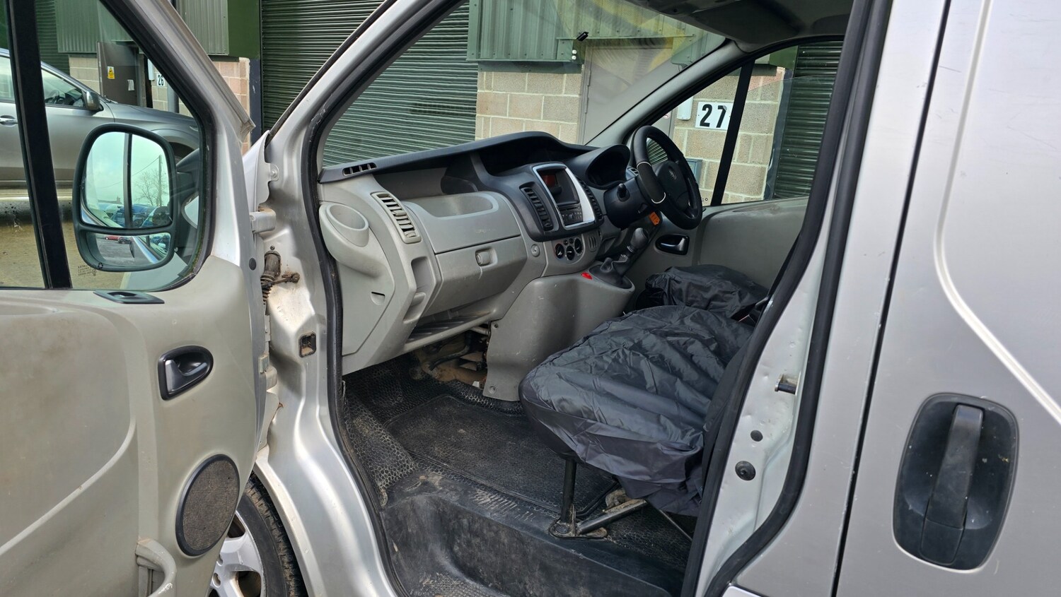 Used Vauxhall Vivaro 2012 for sale - 77610744: Photo 21