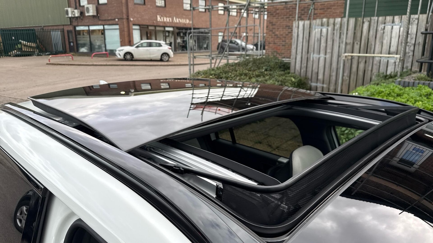 Used Kia EV3 2025 for sale - 76307103: Photo 42