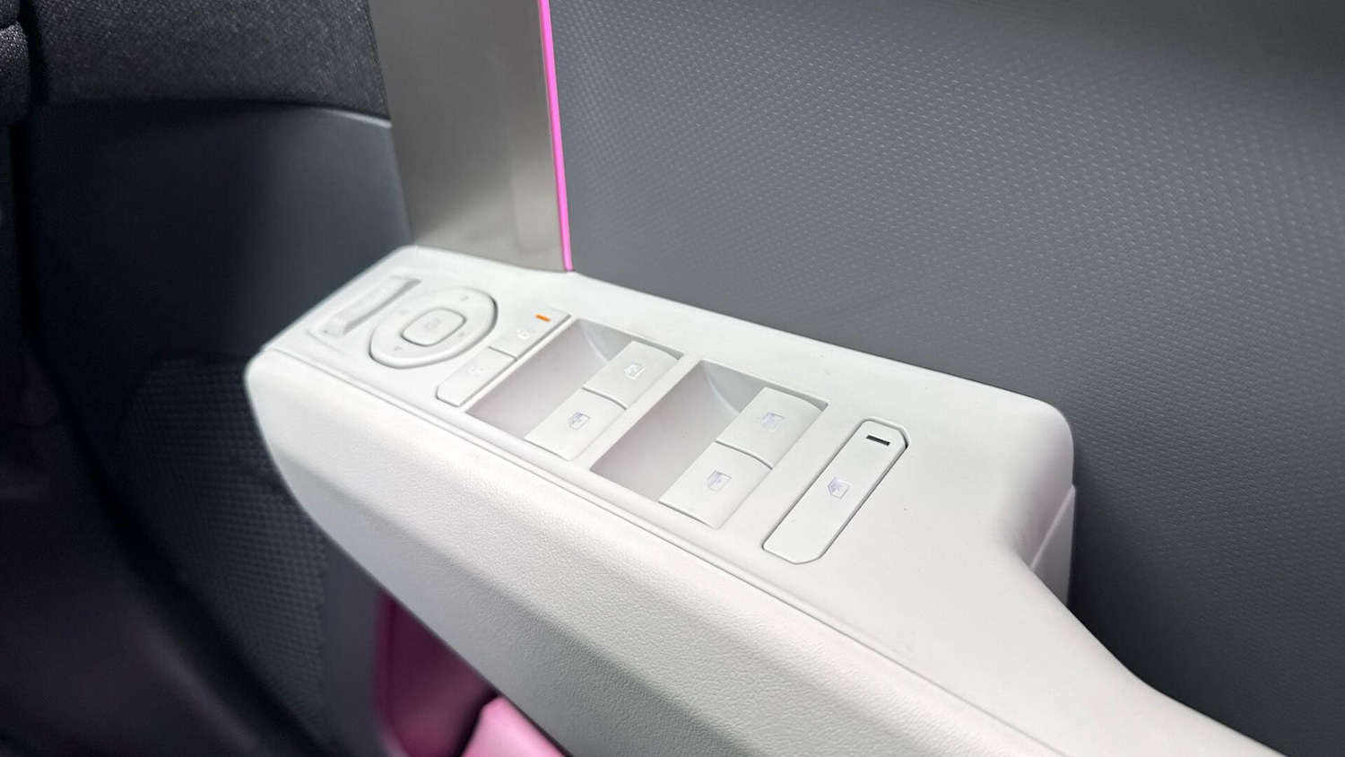 Used Kia EV3 2025 for sale - 76307103: Photo 43