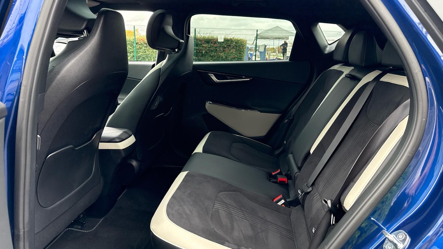 Used Kia EV6 2023 for sale - 76388672: Photo 10