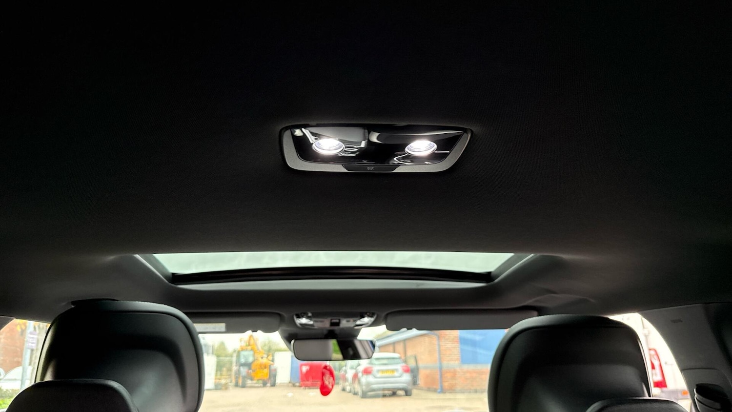 Used Kia EV6 2023 for sale - 76388672: Photo 12