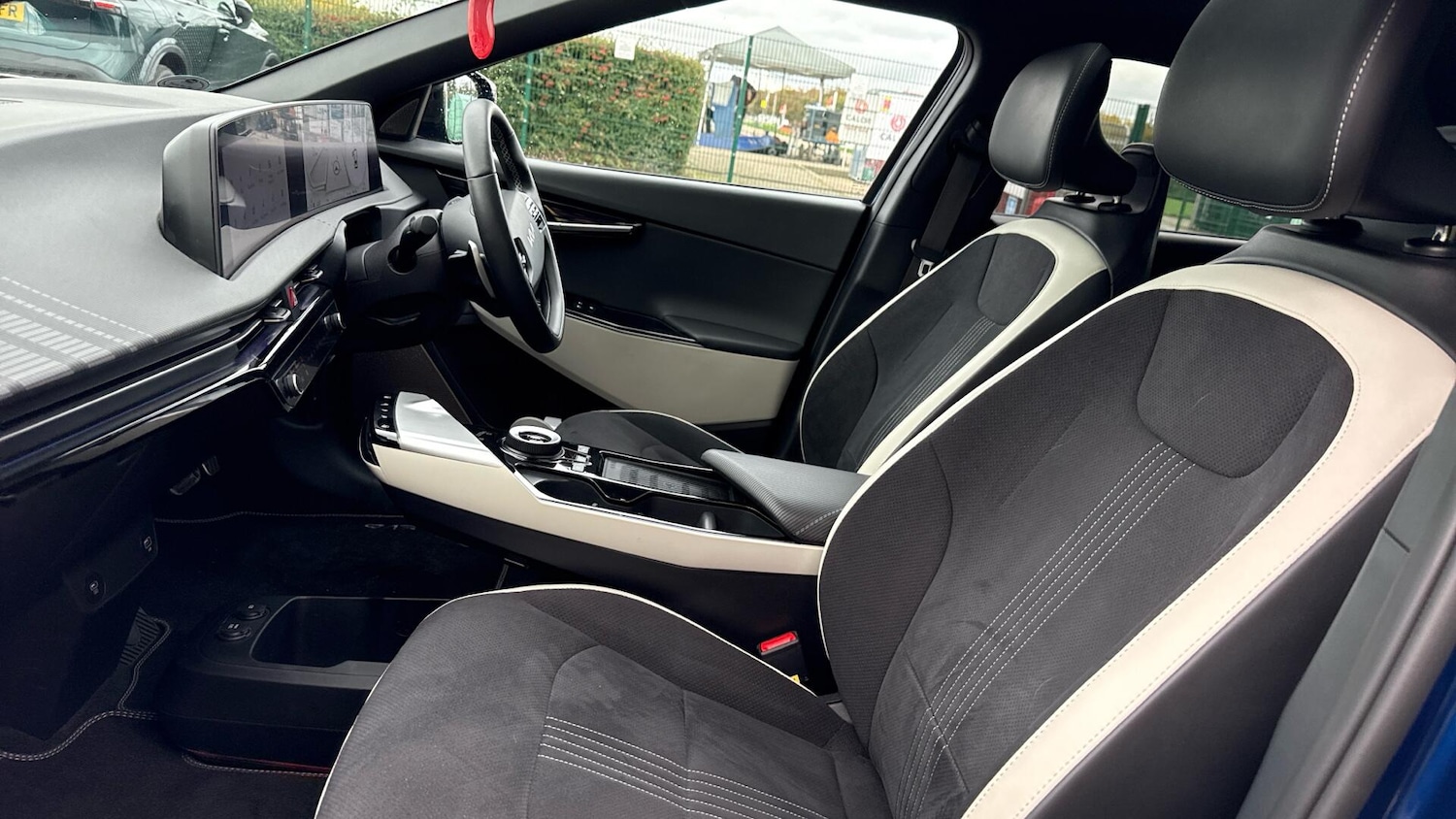 Used Kia EV6 2023 for sale - 76388672: Photo 21