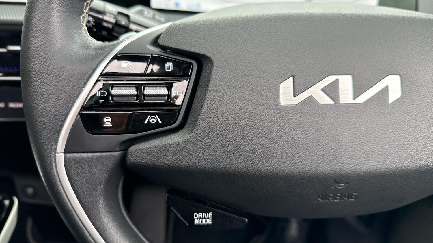 Used Kia EV6 2023 for sale - 76388672: Photo 45