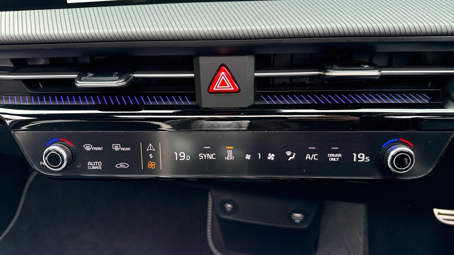 Used Kia EV6 2023 for sale - 76388672: Photo 48