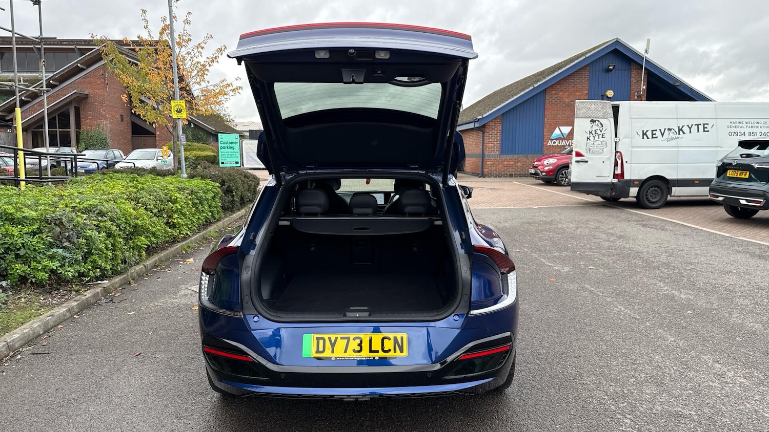 Used Kia EV6 2023 for sale - 76388672: Photo 8