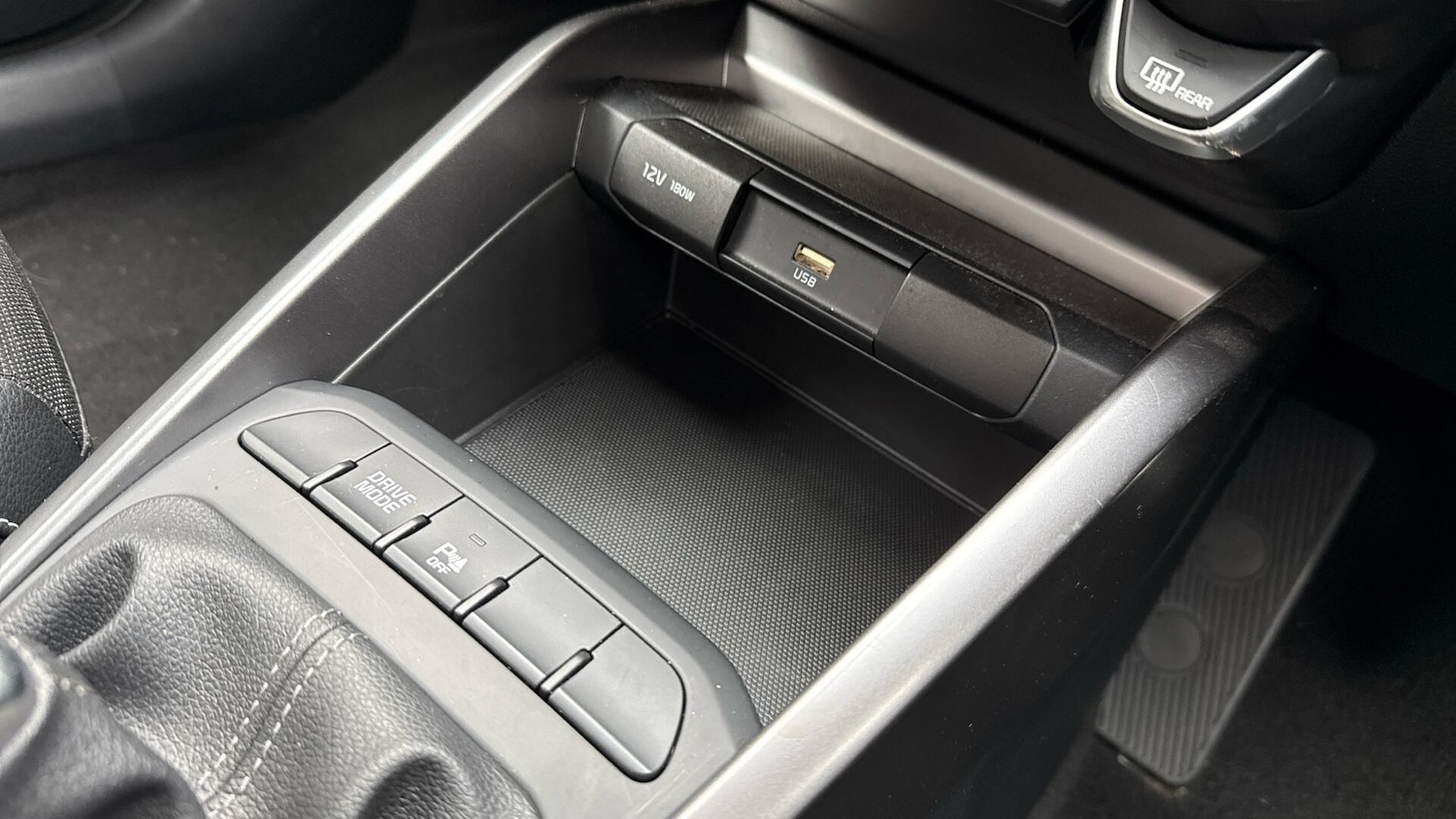 Used Kia Stonic 2022 for sale - 76307204: Photo 42