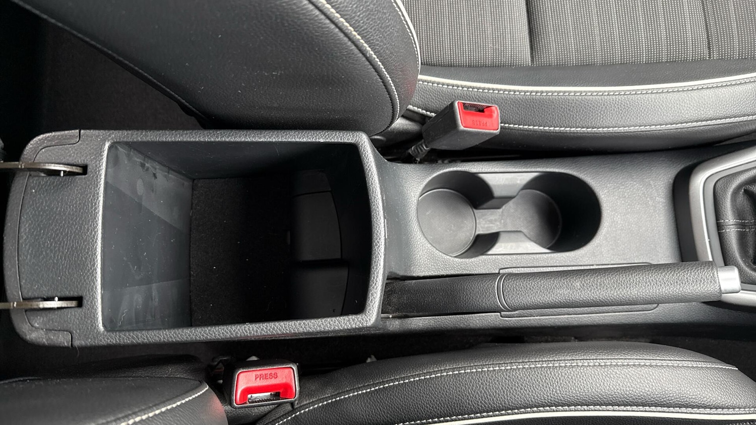 Used Kia Stonic 2022 for sale - 76307204: Photo 44