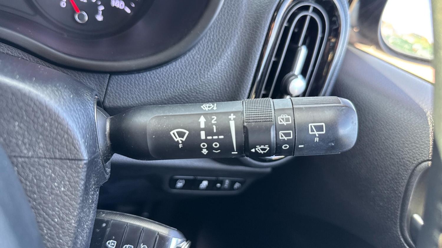 Used Kia Picanto 2019 for sale - 76307528: Photo 33