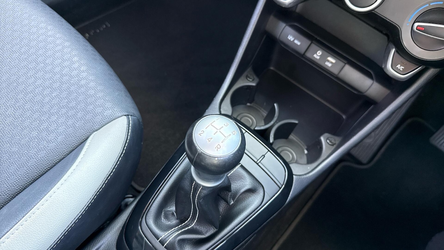 Used Kia Picanto 2019 for sale - 76307528: Photo 40