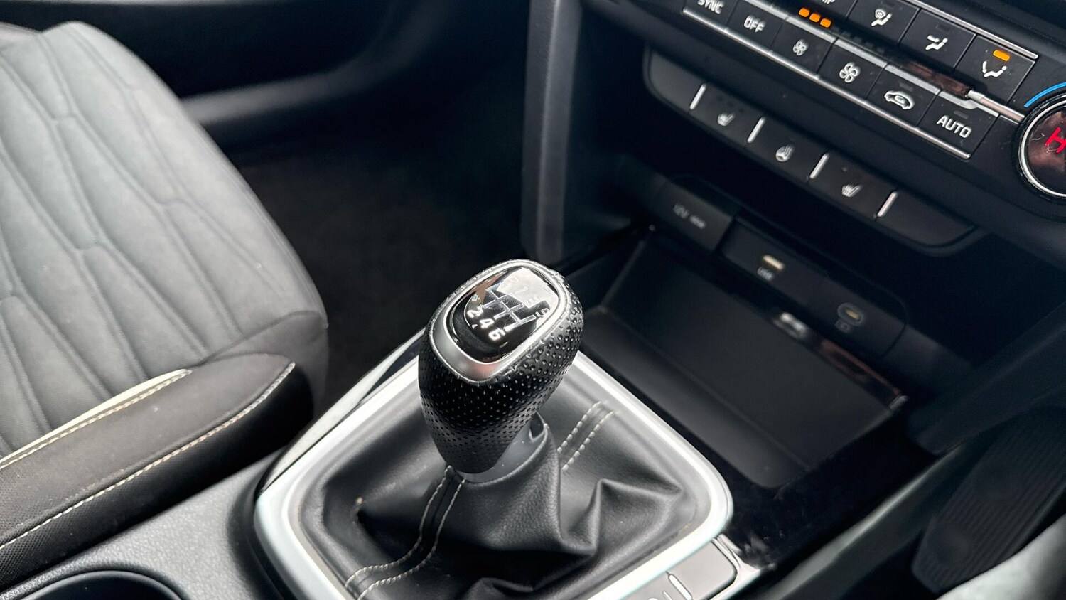 Used Kia Ceed 2022 for sale - 77673105: Photo 43