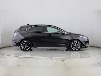 Used Kia Ceed 2025 for sale - 77156325: Photo