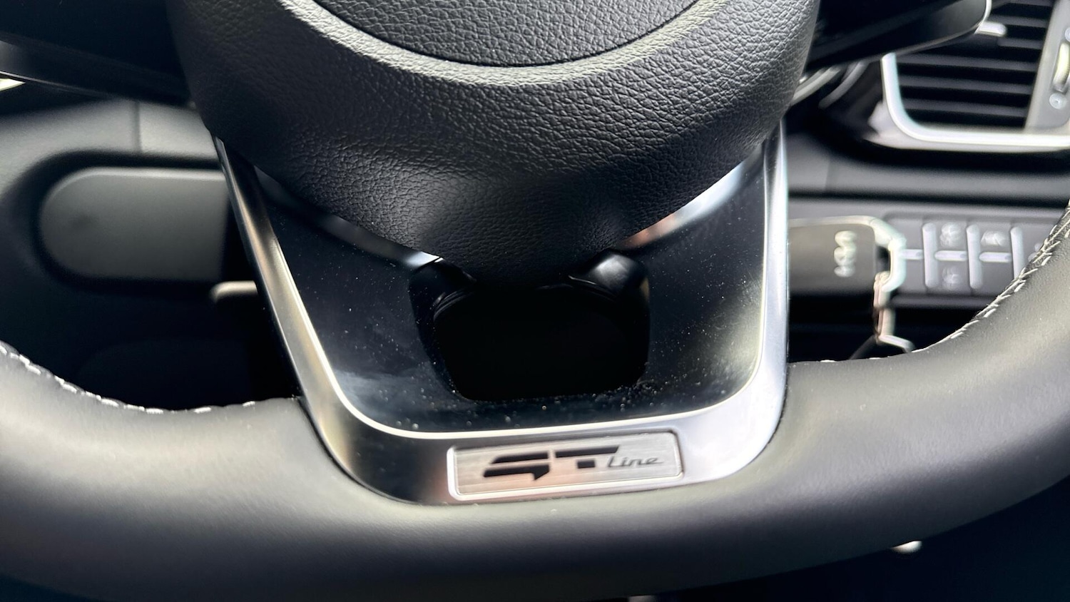 Used Kia Ceed 2025 for sale - 76306190: Photo 40