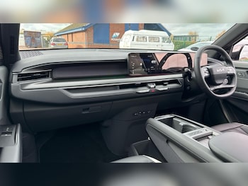 Used Kia EV9 2025 for sale - 76306427: Photo