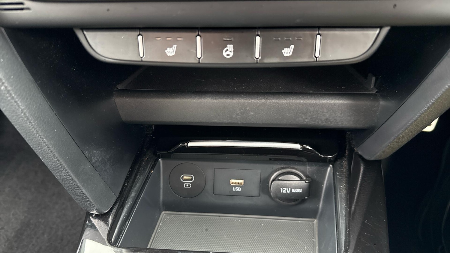 Used Kia XCeed 2023 for sale - 76306352: Photo 44