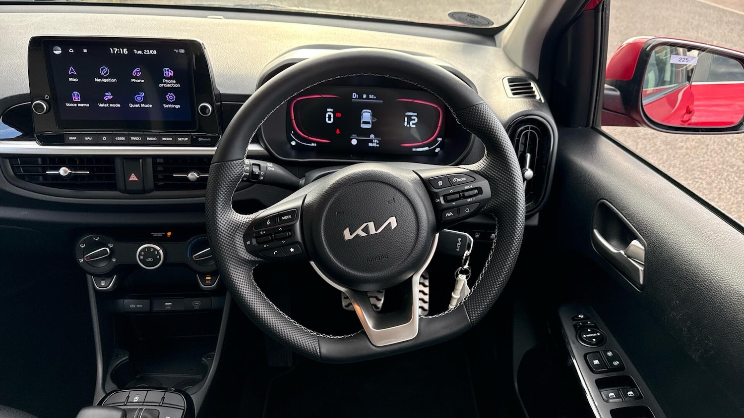 Used Kia Picanto 2024 for sale - 76306316: Photo 31