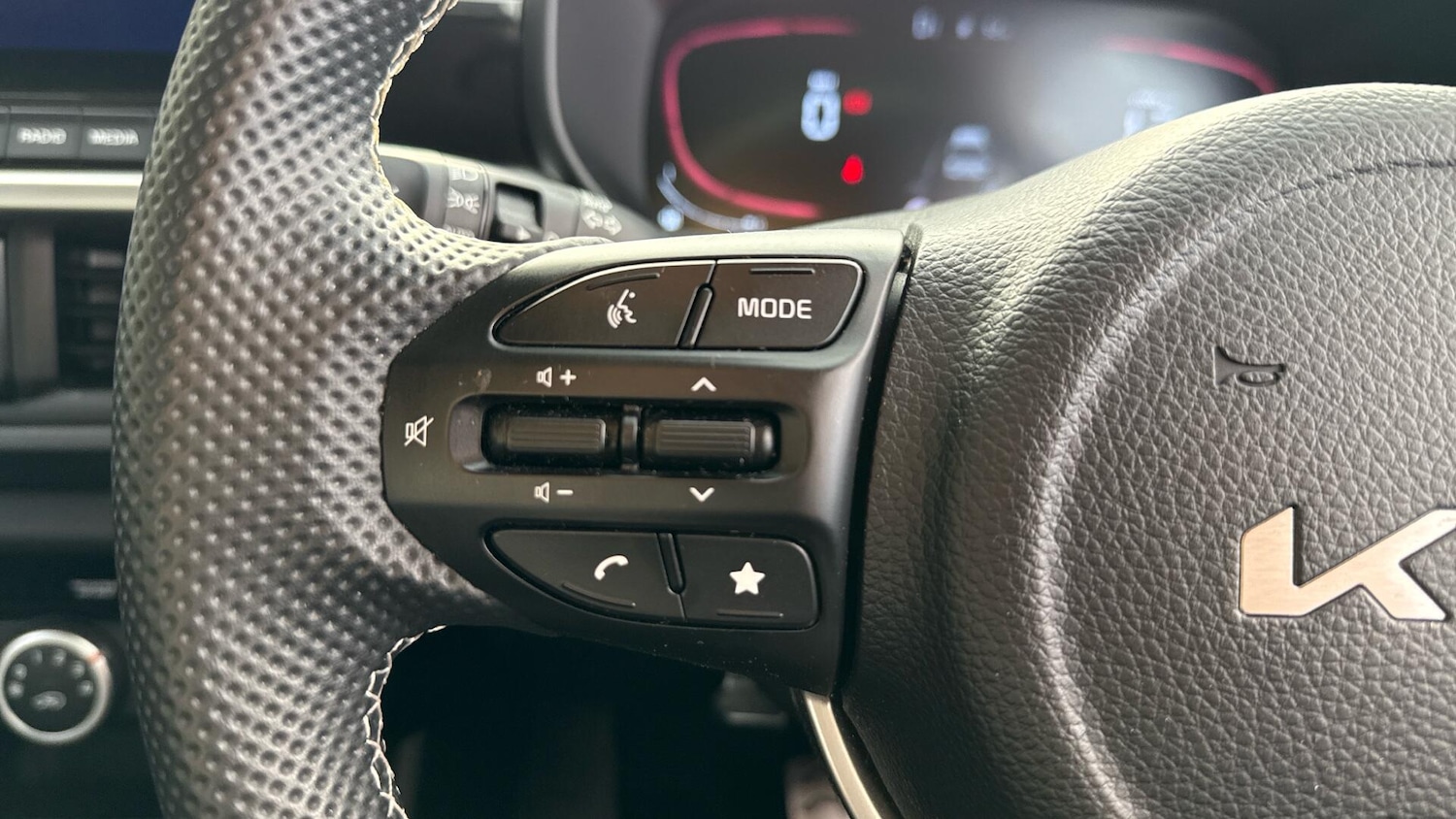 Used Kia Picanto 2024 for sale - 76306316: Photo 38