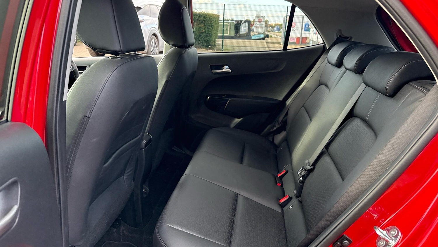 Used Kia Picanto 2024 for sale - 76306316: Photo 9