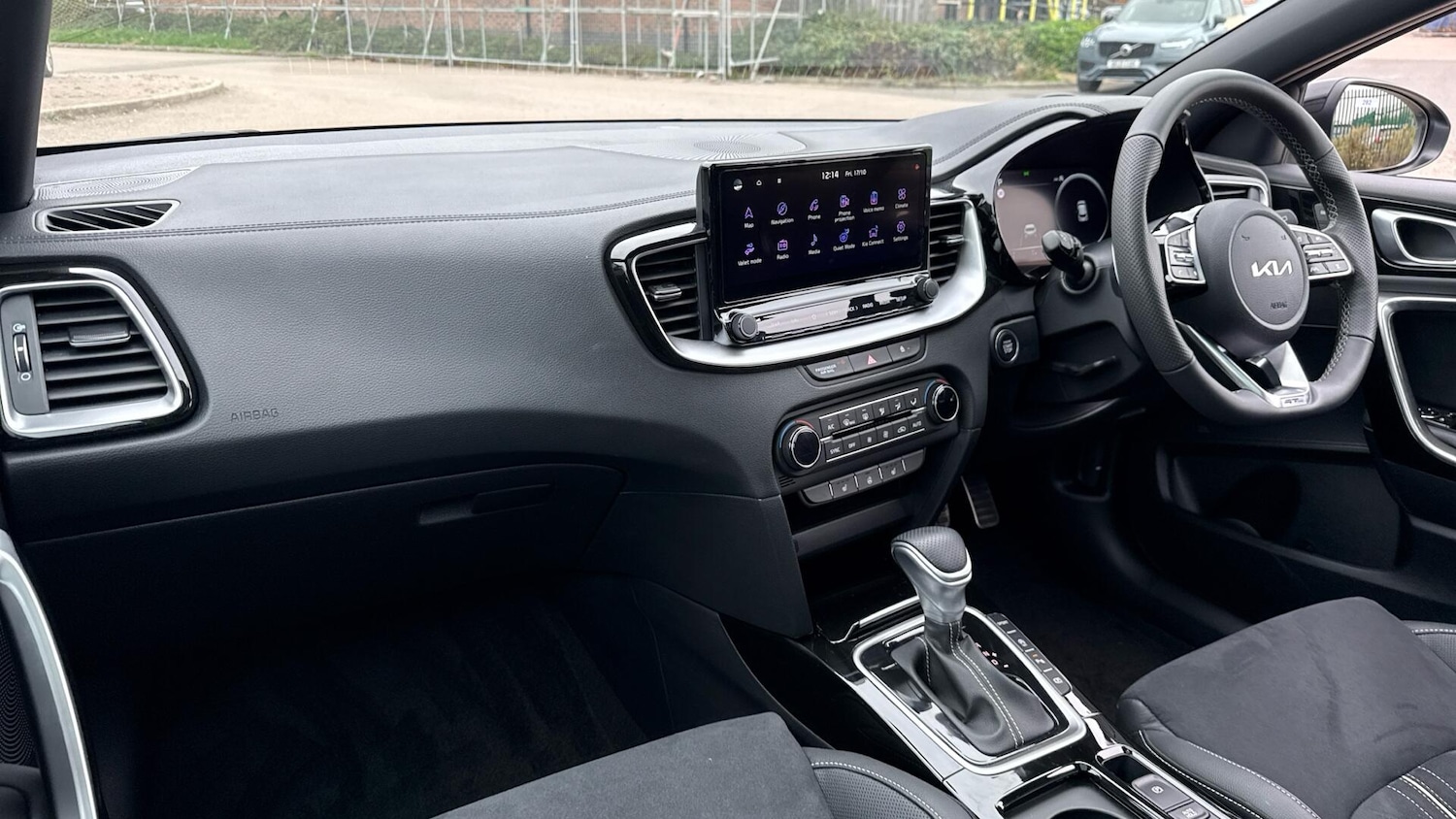 Used Kia XCeed 2025 for sale - 76306435: Photo 4