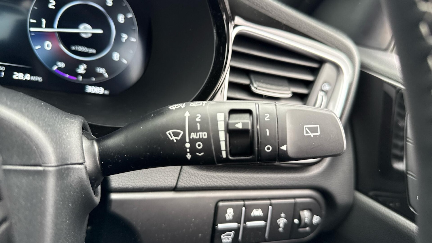 Used Kia XCeed 2025 for sale - 76306435: Photo 45