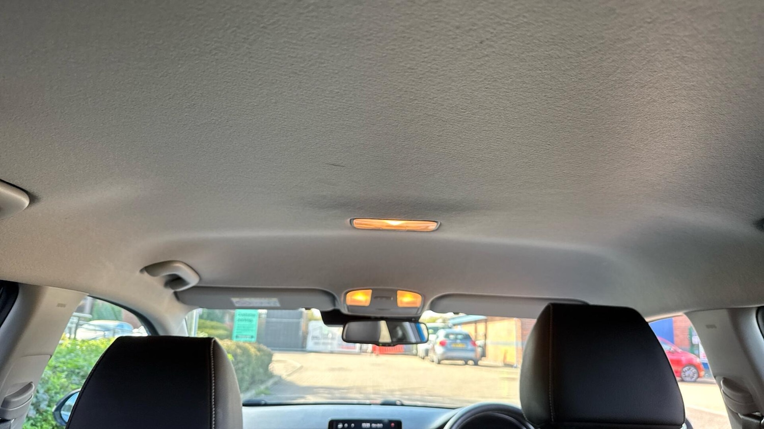 Used Kia Stonic 2022 for sale - 76561718: Photo 11