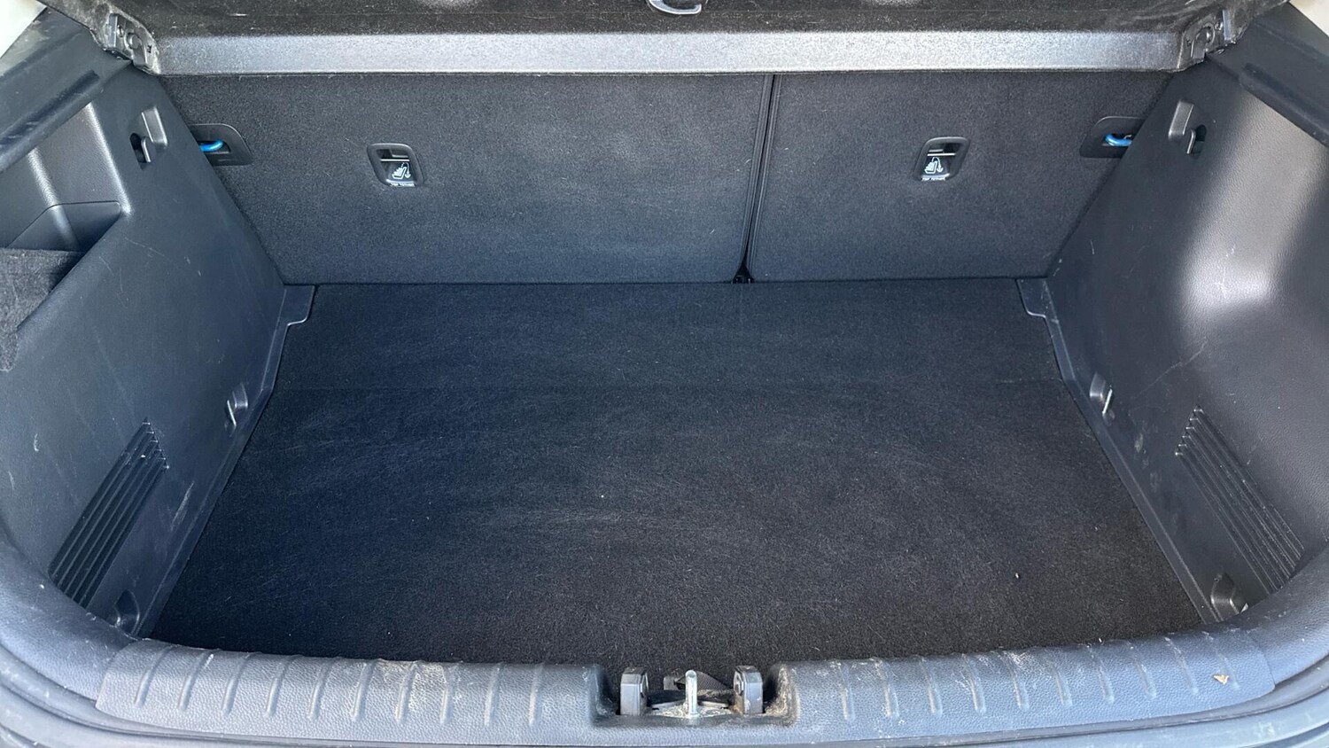 Used Kia Stonic 2022 for sale - 76561718: Photo 25