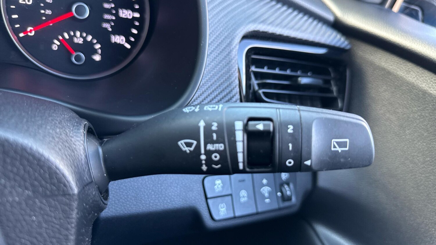 Used Kia Stonic 2022 for sale - 76561718: Photo 36