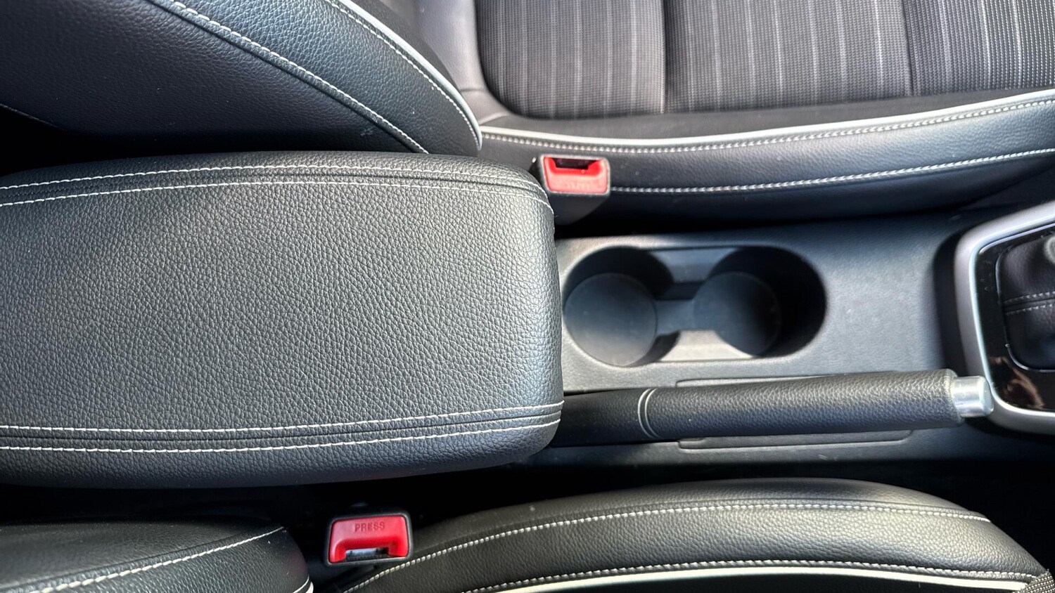 Used Kia Stonic 2022 for sale - 76561718: Photo 46