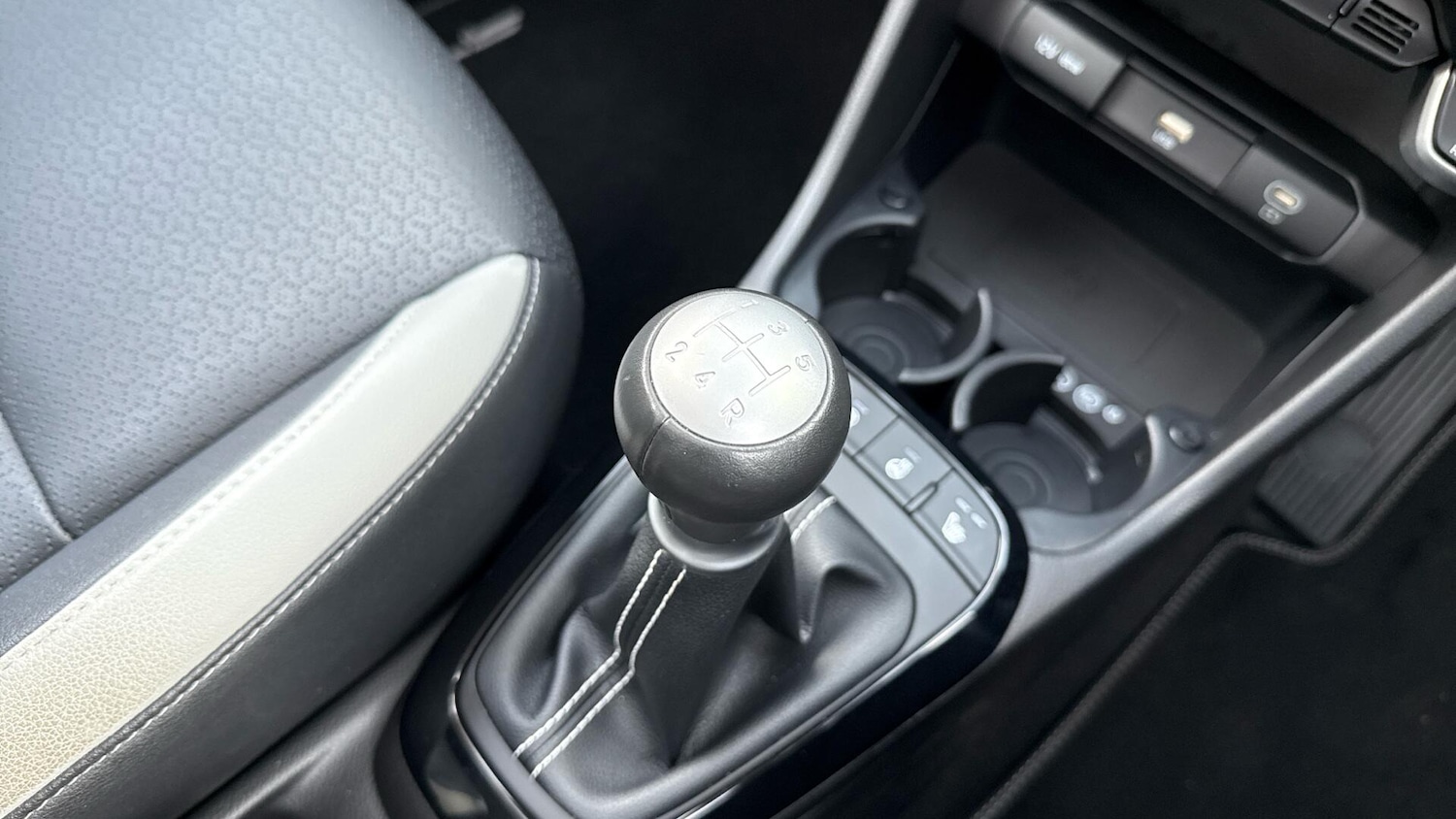 Used Kia Picanto 2024 for sale - 76371018: Photo 42