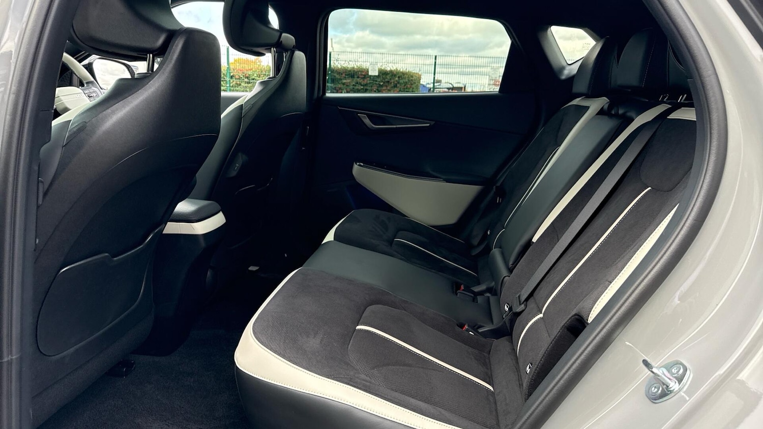 Used Kia EV6 2025 for sale - 76398974: Photo 12