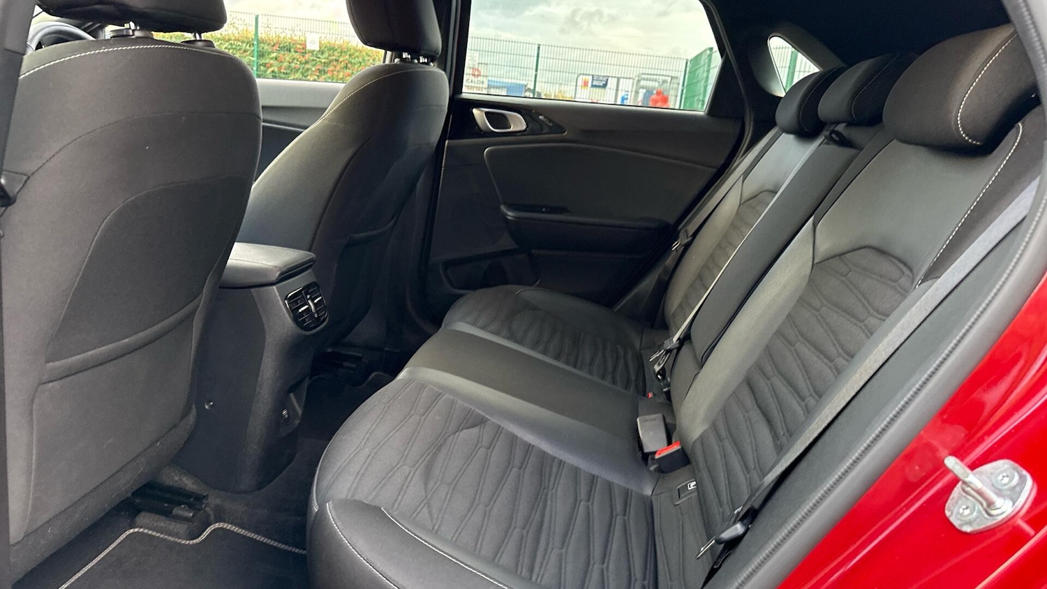 Used Kia Ceed 2025 for sale - 76306945: Photo 10