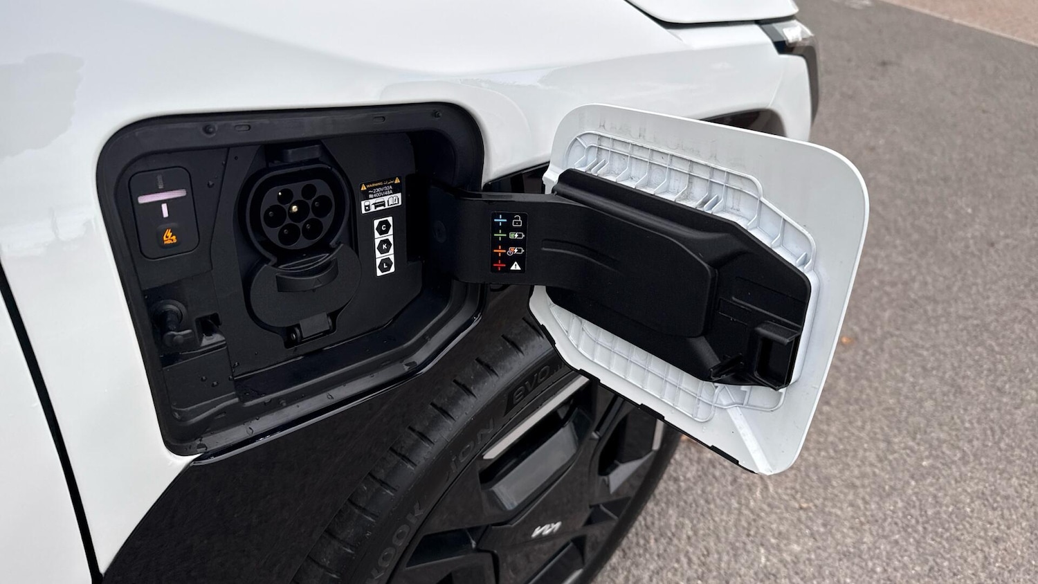 Used Kia EV3 2025 for sale - 77143661: Photo 9