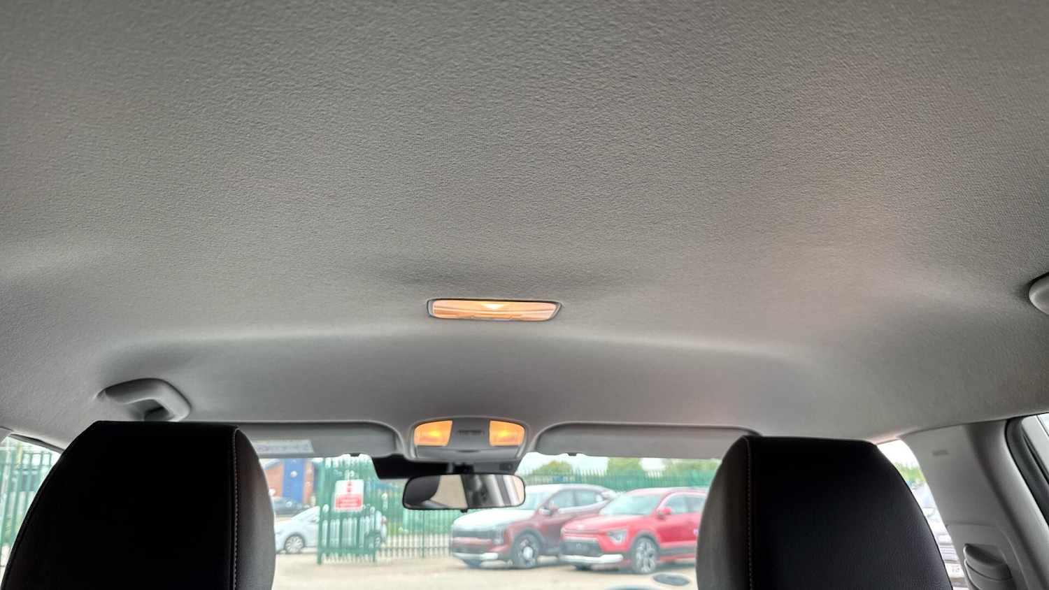 Used Kia Stonic 2022 for sale - 76306415: Photo 11