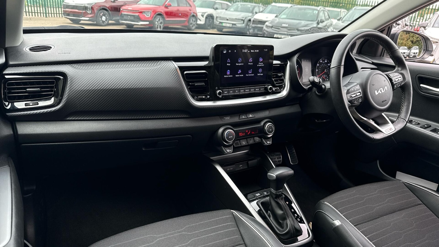 Used Kia Stonic 2022 for sale - 76306415: Photo 3