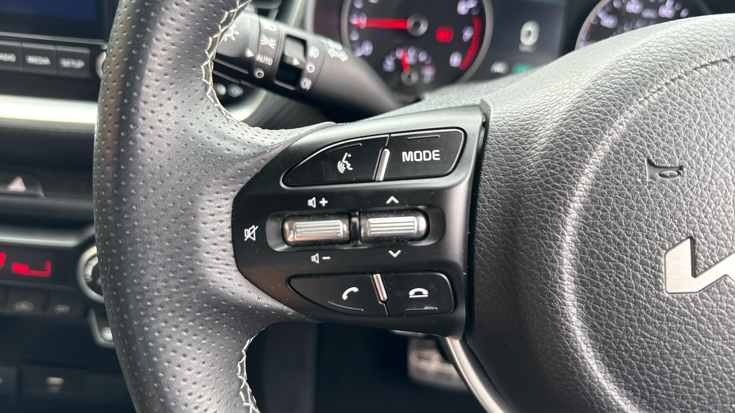 Used Kia Stonic 2022 for sale - 76306415: Photo 39