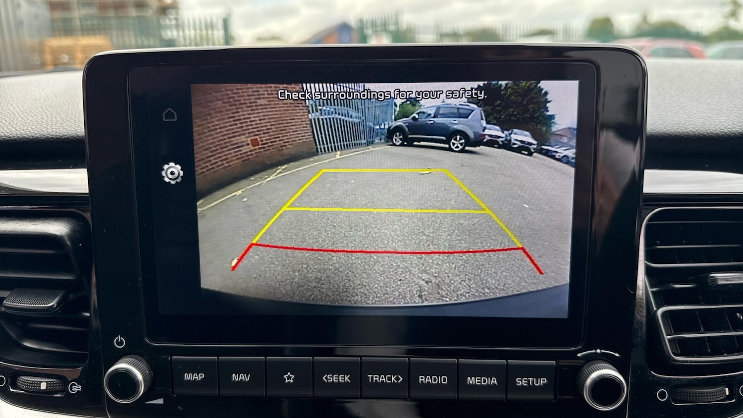 Used Kia Stonic 2022 for sale - 76306415: Photo 41