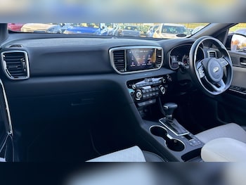 Used Kia Sportage 2021 for sale - 76573439: Photo