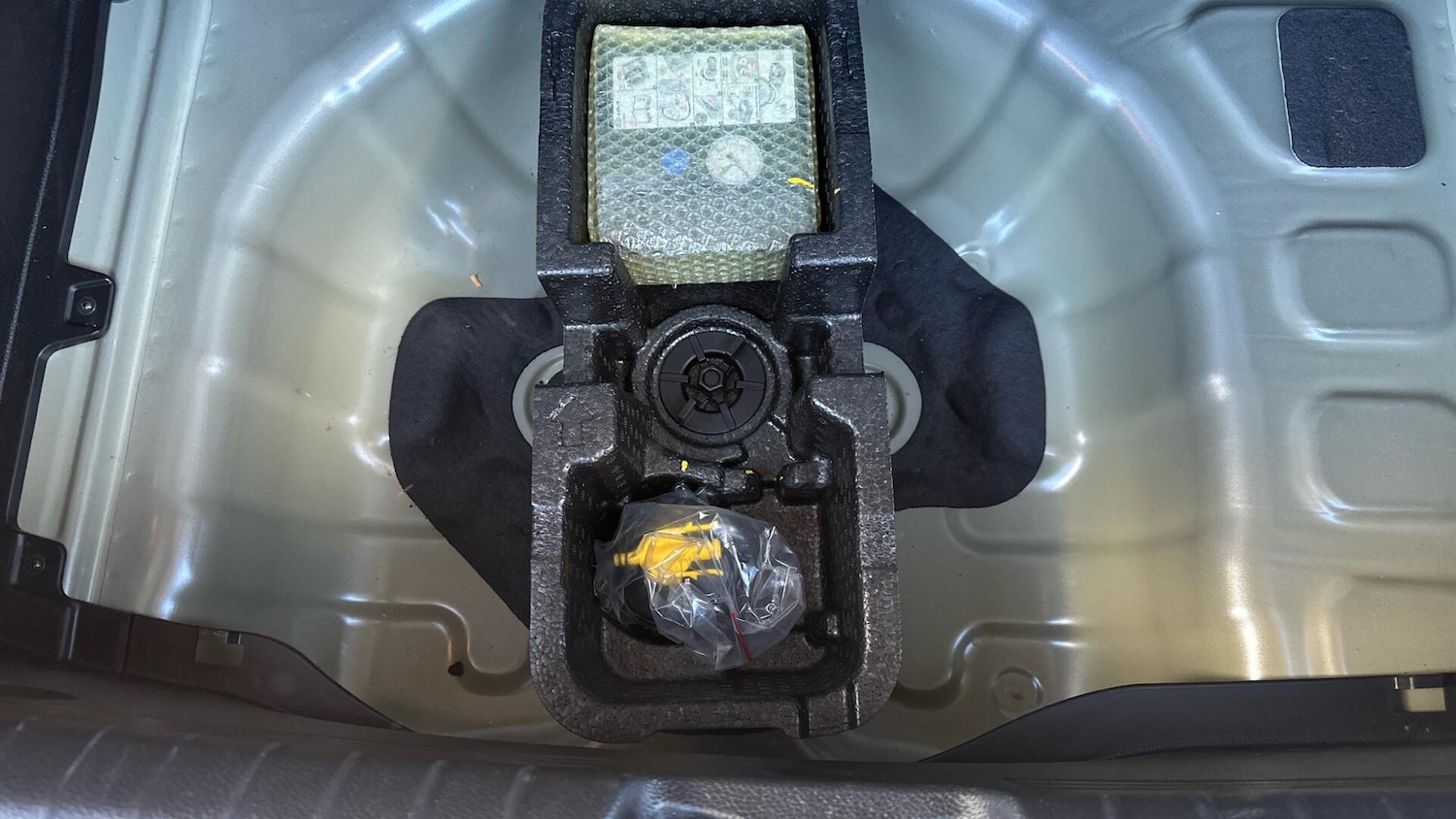 Used Kia Picanto 2023 for sale - 77671012: Photo 10