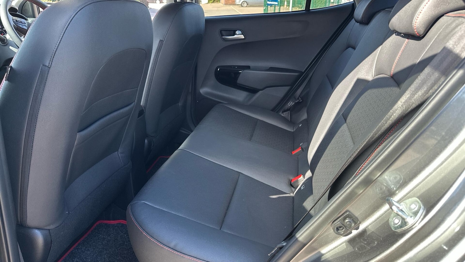 Used Kia Picanto 2023 for sale - 77671012: Photo 11