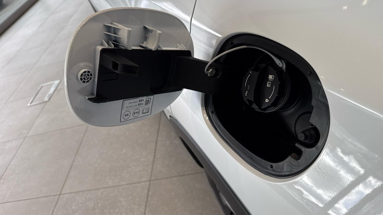 Used Kia XCeed 2025 for sale - 76388470: Photo 25